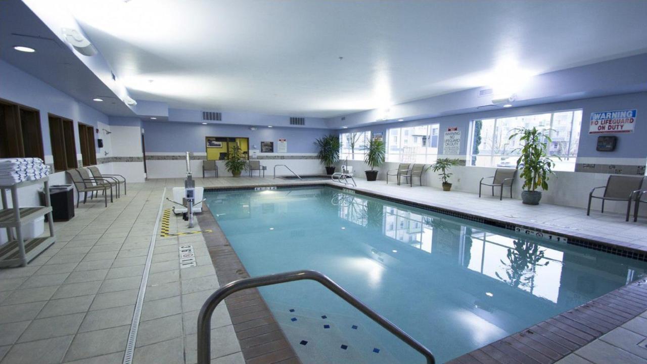 Holiday Inn Express Hotel & Suites North Seattle - Shoreline, An Ihg Hotel Esterno foto