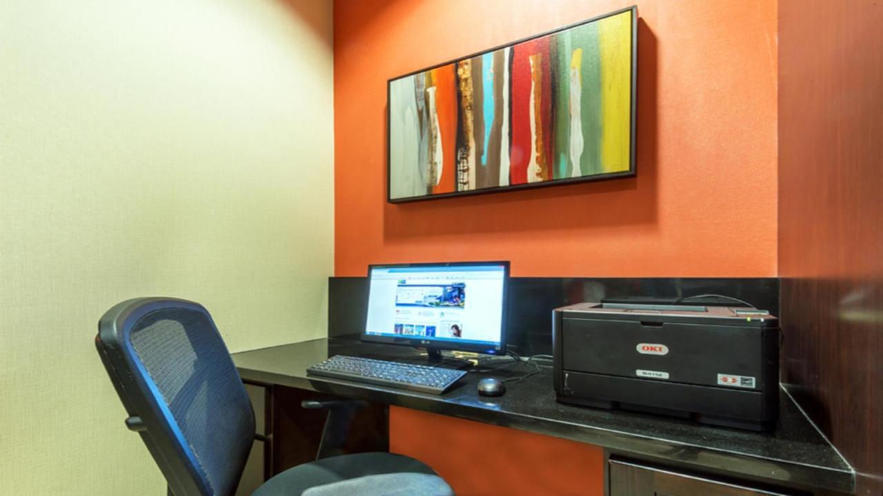 Holiday Inn Express Hotel & Suites North Seattle - Shoreline, An Ihg Hotel Esterno foto